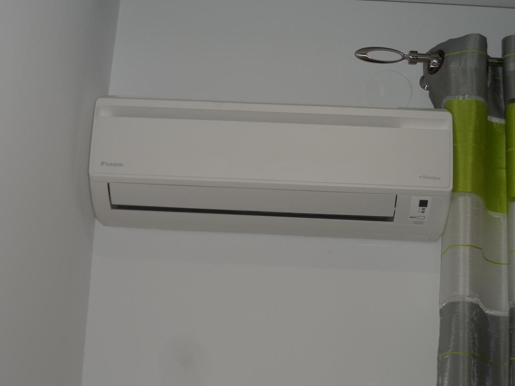 סלוניקי Laura Deluxe Apartment מראה חיצוני תמונה